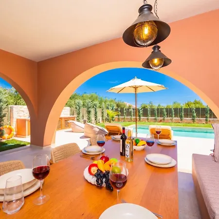Analidia Supreme Villa
